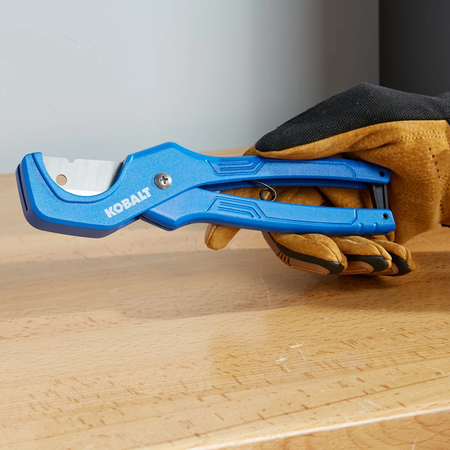 Kobalt Pipe Cutters 1-5/8-in PVC Cutter 3 Kobalt Pipe Cutters 1-5/8-in PVC Cutter - Image 3