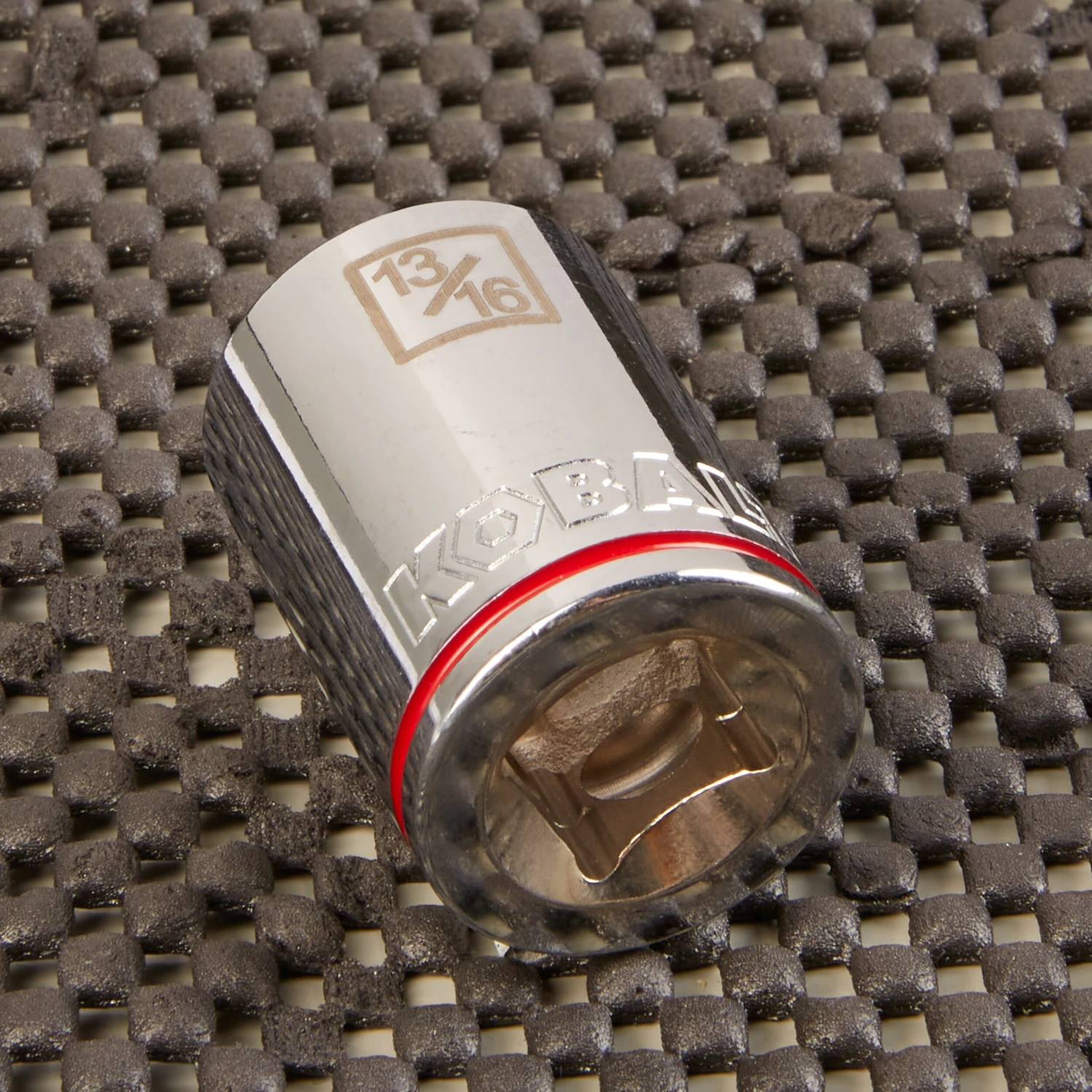 Kobalt Sockets & Socket Sets Standard (SAE) 1/2-in Drive 6-point 13/16-in Shallow Socket 3 Kobalt Sockets & Socket Sets Standard (SAE) 1/2-in Drive 6-point 13/16-in Shallow Socket - Image 3