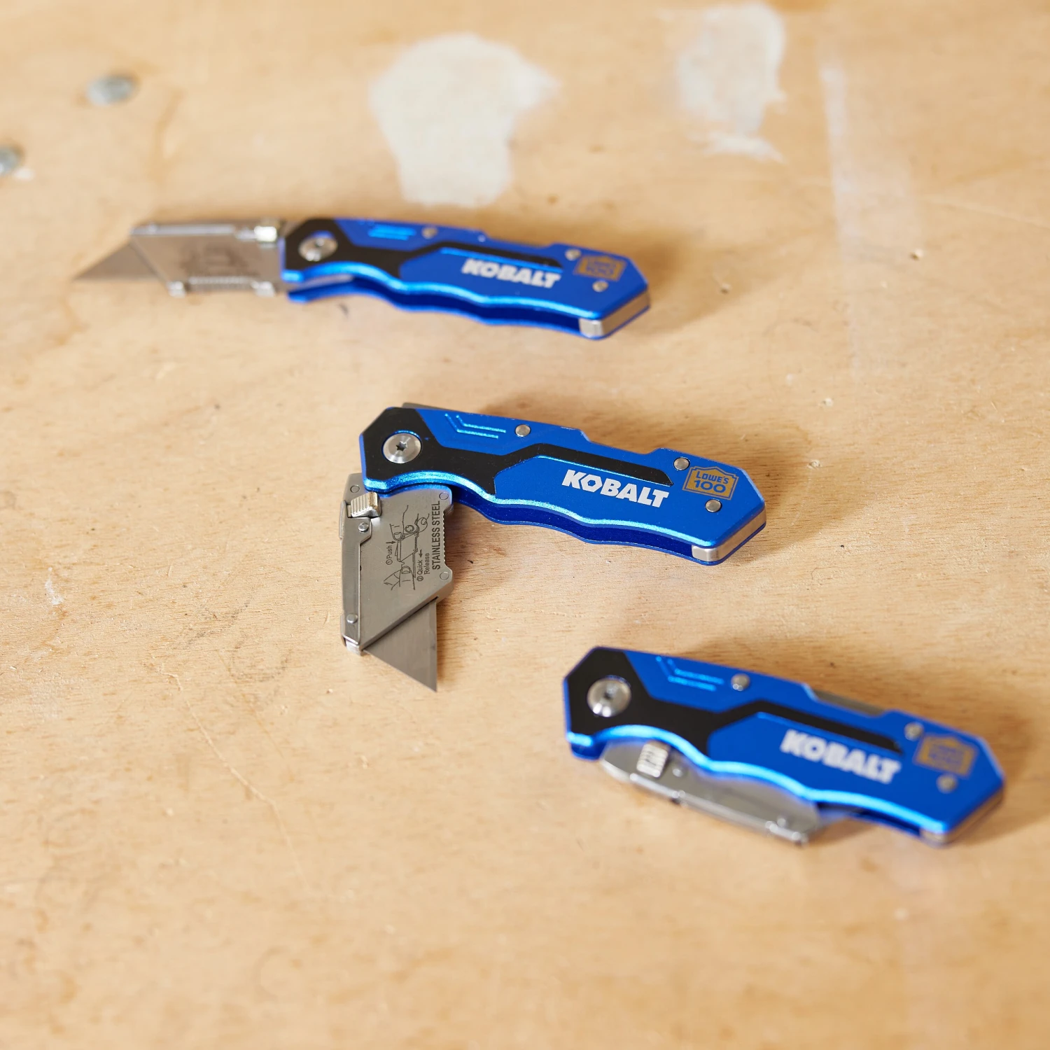 Kobalt Utility Knives Kobalt 3pk Lockback knife set 18mm 3-Blade Folding Utility Knife 3 Kobalt Utility Knives Kobalt 3pk Lockback knife set 18mm 3-Blade Folding Utility Knife - Image 3