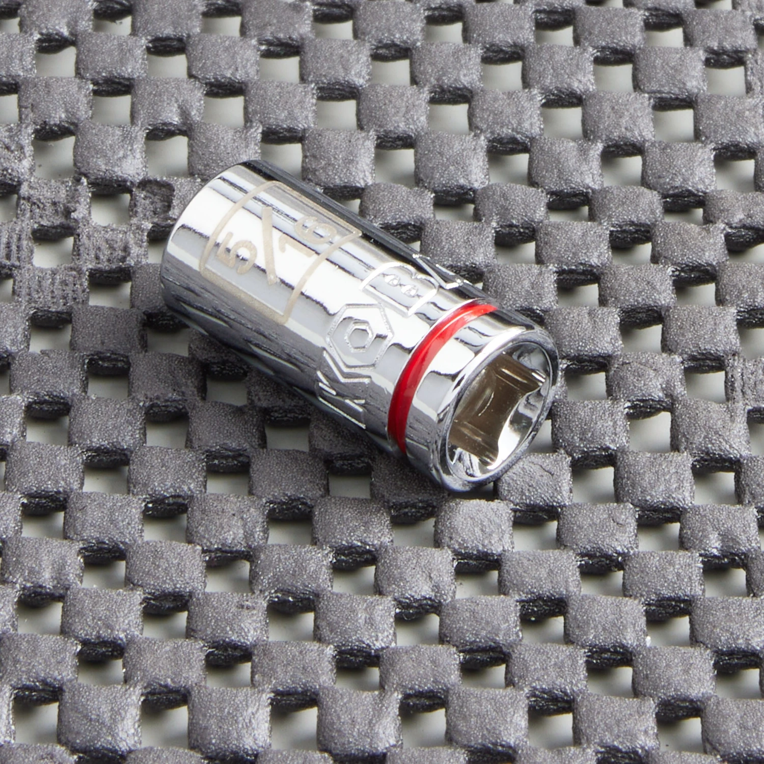 Kobalt Sockets & Socket Sets Standard (SAE) 1/4-in Drive 12-point 5/16-in Shallow Socket 3 Kobalt Sockets & Socket Sets Standard (SAE) 1/4-in Drive 12-point 5/16-in Shallow Socket - Image 3